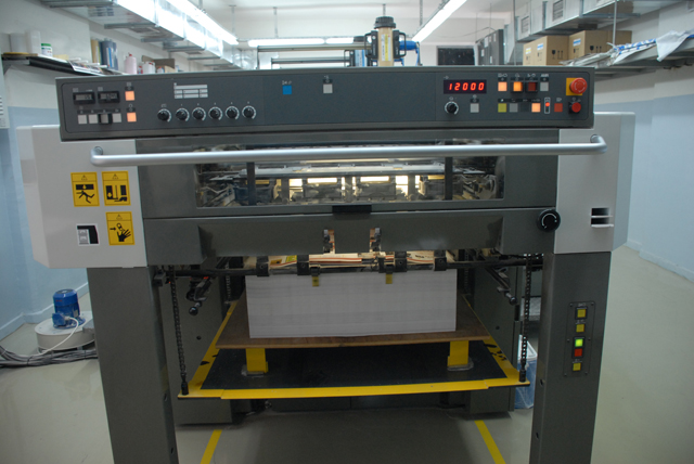 Comory Lithrone 29 F